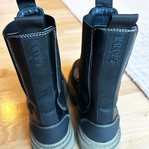 GANNI Black Leather Lug-Sole Mid Chelsea Boot Green sole 38 7.5 - Picture 5 of 10